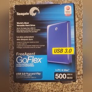 Seagate FreeAgent GoFlex Ultra-Portable Hard Drive - Blue